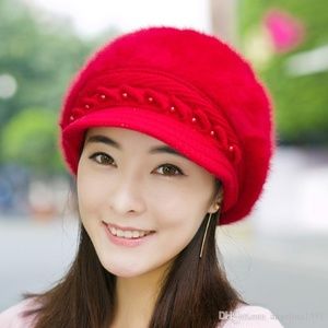 Red Beret Knitted Faux Pearl Rabbit Fur Beanie